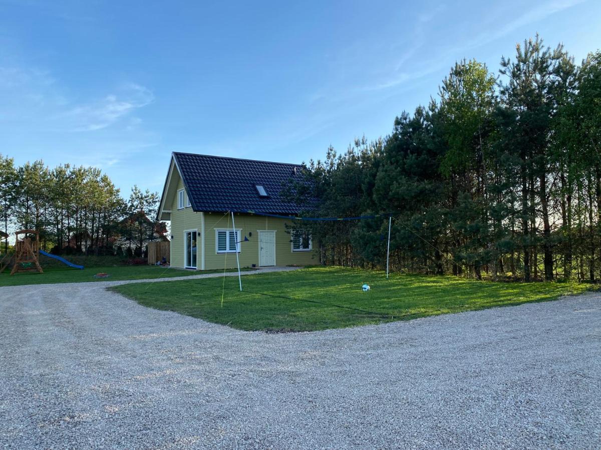 Oliwkowy Balia Z Jacuzzi Kaszuby Ferienhaus Niesiolowice